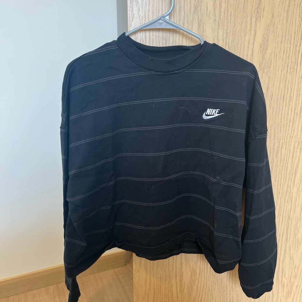 Nike striped short sweatshirt